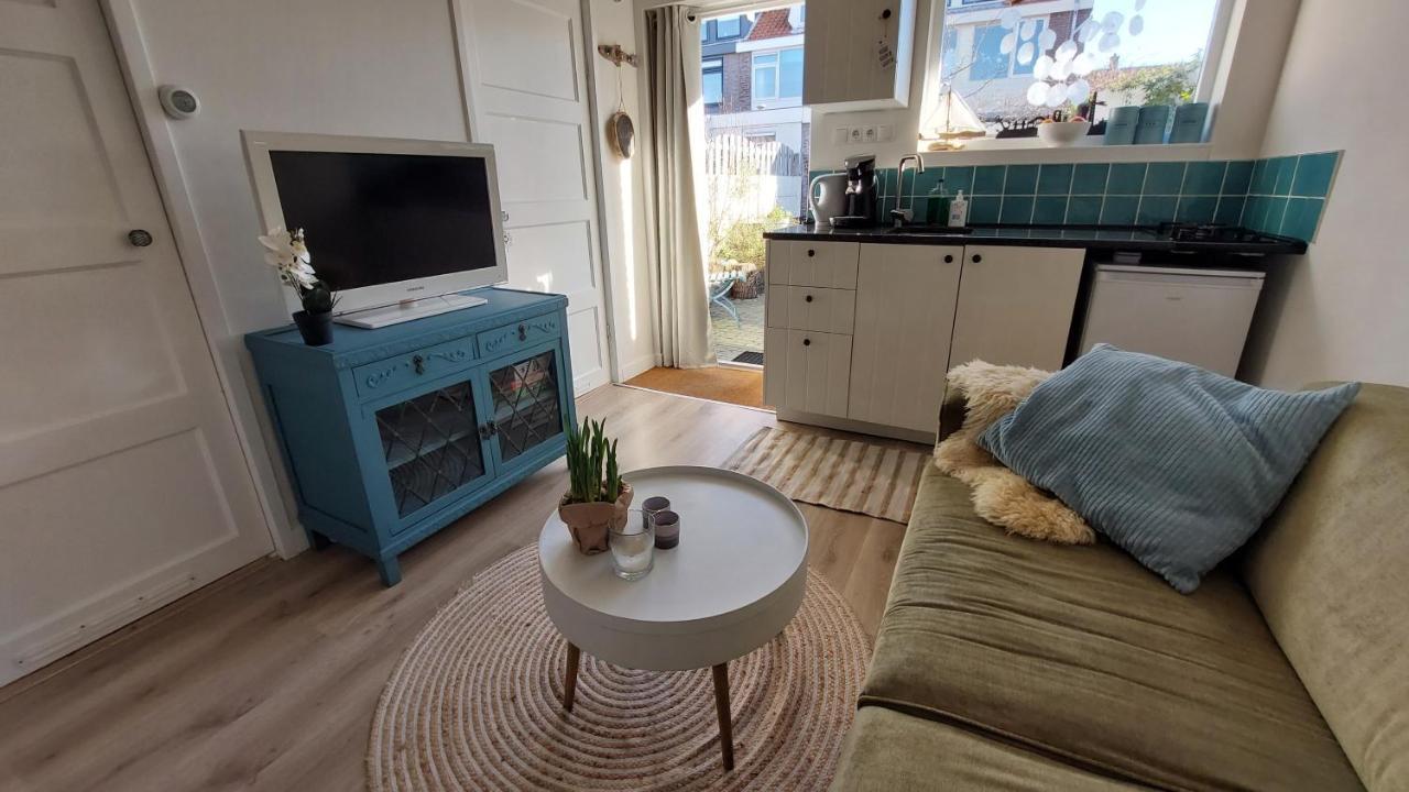 Olga'S Cottage Den Helder Exterior photo
